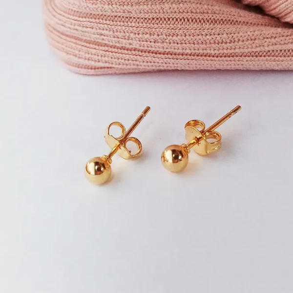 Brinco de Bolinha Médio